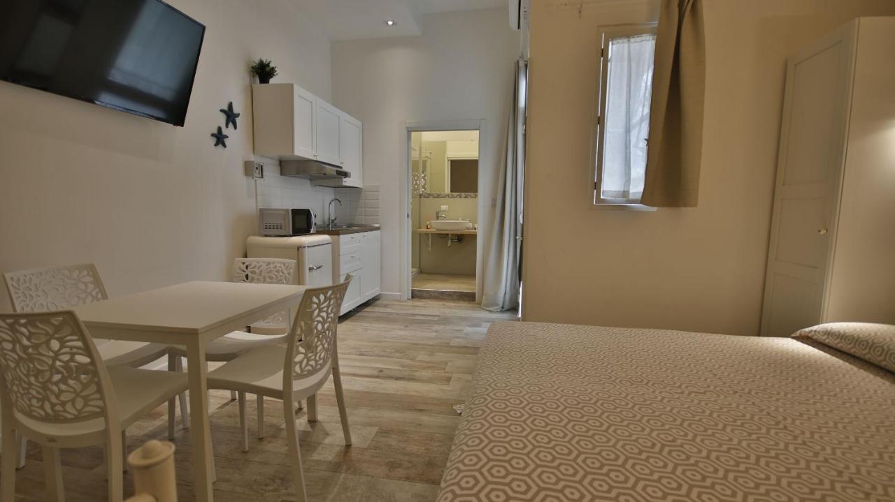 Casa Levante A 75 Mt Dalla Spiaggia Monopoli Buitenkant foto