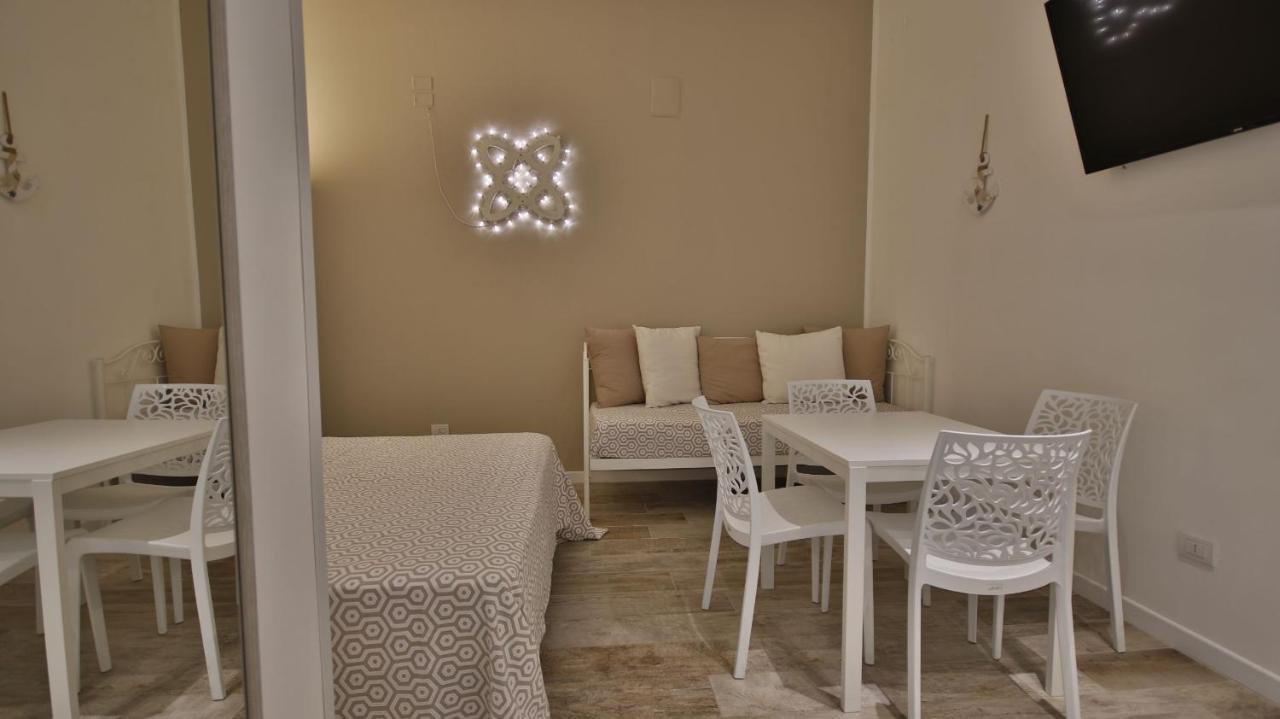 Casa Levante A 75 Mt Dalla Spiaggia Monopoli Buitenkant foto